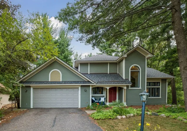 Photo 3 of Sale Pending at 7732 74th Street S, Cottage Grove, MN 55016 | MLS# 7118829 | Listing updated on 2026-09-10