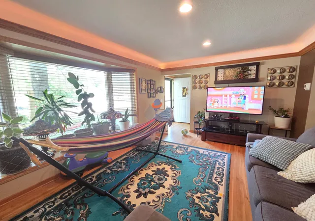 Photo 4 of Single family home for sale at 8011 1st Avenue S, Minneapolis, MN 55420 | MLS# 7118858 | Listing updated on 2026-09-18
