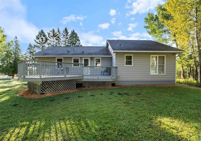 Photo 3 of Single family home for sale at 5845 N Shore Dr, Duluth, MN 55804 | MLS# 7118859 | Listing updated on 2026-09-11
