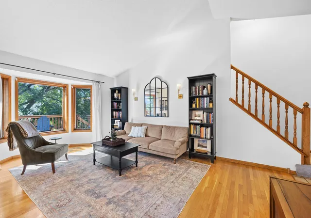 Photo 4 of Sale Pending at 4980 Oakview Ln N, Minneapolis, MN 55442 | MLS# 7118914 | Listing updated on 2026-09-14