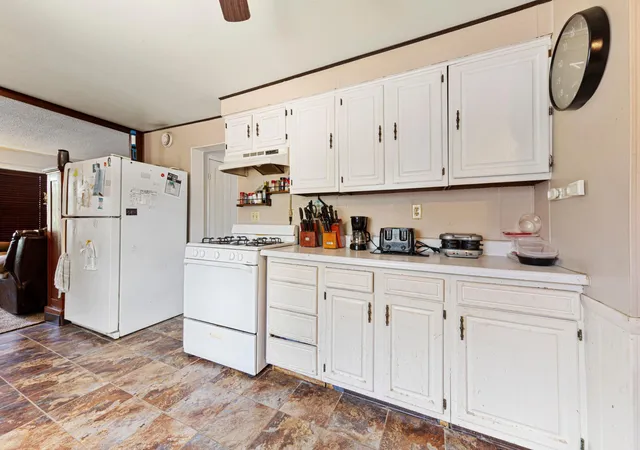 Photo 4 of Single family home for sale at 728 3rd Avenue NW, Faribault, MN 55021 | MLS# 7118951 | Listing updated on 2026-09-10
