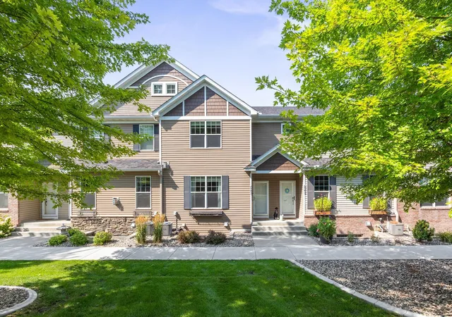 Photo 1 of Single family home for sale at 7745 Madelyn Crk Dr, Victoria, MN 55386 | MLS# 7119002 | Listing updated on 2026-09-14