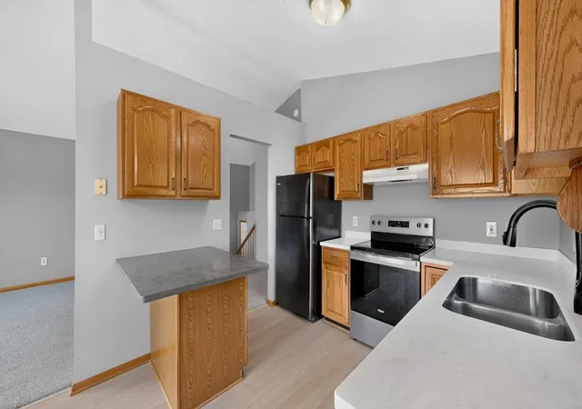Photo 4 of Single family home for sale at 3536 Kelsey Ln SW, Rochester, MN 55902 | MLS# 7119162 | Listing updated on 2026-09-14