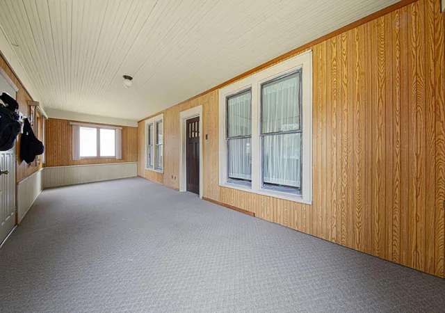 Photo 3 of Single family home for sale at 200 1st Avenue SE, Mapleton, MN 56065 | MLS# 7119337 | Listing updated on 2026-09-10