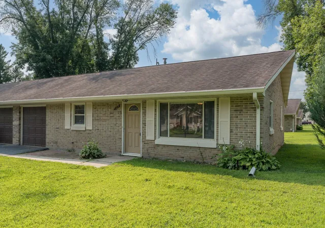 Photo 3 of Single family home for sale at 109 Jay St, Le Sueur, MN 56058 | MLS# 7119340 | Listing updated on 2026-09-15