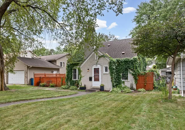 Photo 3 of Sale Pending at 7124 1st Avenue S, Richfield, MN 55423 | MLS# 7119434 | Listing updated on 2026-09-15