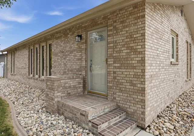 Photo 3 of Single family home for sale at 607 9th Street W, West Fargo, ND 58078 | MLS# 7119619 | Listing updated on 2026-10-17