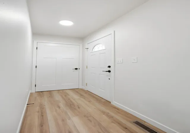 Photo 4 of Single family home for sale at 607 9th Street W, West Fargo, ND 58078 | MLS# 7119619 | Listing updated on 2026-10-17