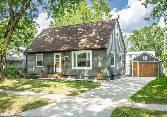Photo 1 of Single family home for sale at 1360 9th Avenue Se, Rochester, MN 55904 | MLS# 7119827 | Listing updated on 2026-09-15