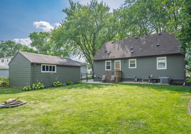 Photo 3 of Single family home for sale at 1360 9th Avenue SE, Rochester, MN 55904 | MLS# 7119827 | Listing updated on 2026-09-15