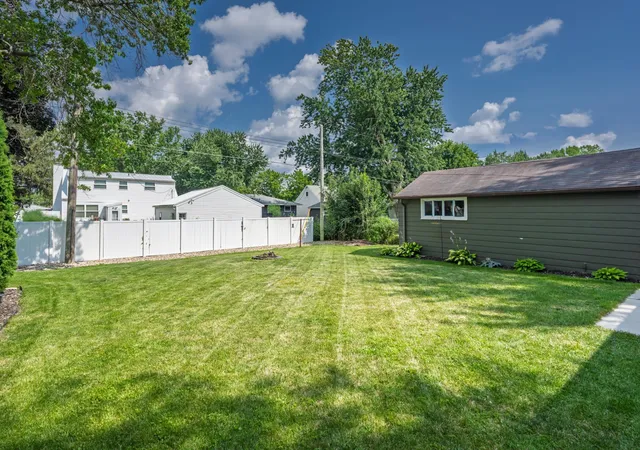 Photo 4 of Single family home for sale at 1360 9th Avenue SE, Rochester, MN 55904 | MLS# 7119827 | Listing updated on 2026-09-15