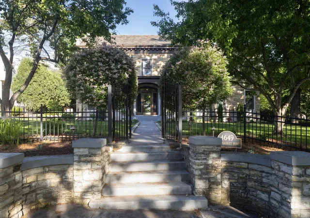 Photo 3 of Mansion for sale at 4649 E Lake Harriet Pkwy, Minneapolis, MN 55419 | MLS# 7119976 | Listing updated on 2026-09-15