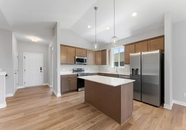 Photo 2 of Sale Pending at 2120 Ridgepointe Dr, Hastings, MN 55033 | MLS# 7120012 | Listing updated on 2026-09-11