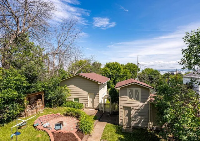 Photo 2 of Sale Pending at 410 E 7th Street, Duluth, MN 55805 | MLS# 7120081 | Listing updated on 2026-09-14