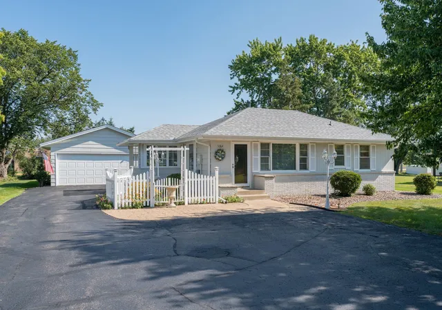 Photo 1 of Sale Pending at 5364 160th Street Se, Prior Lake, MN 55372 | MLS# 7120254 | Listing updated on 2026-09-15