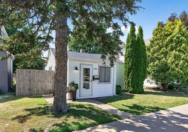 Photo 1 of Sale Pending at 304 11th Avenue S, South Saint Paul, MN 55075 | MLS# 7120520 | Listing updated on 2026-09-15