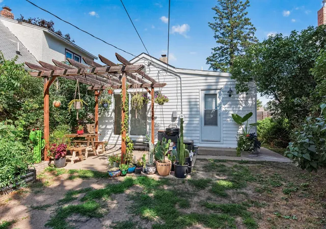 Photo 2 of Sale Pending at 304 11th Avenue S, South Saint Paul, MN 55075 | MLS# 7120520 | Listing updated on 2026-09-15