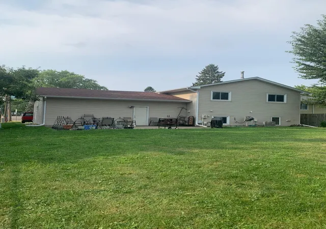 Photo 3 of Sale Pending at 2359 17th Avenue E, Saint Paul, MN 55109 | MLS# 7120719 | Listing updated on 2026-09-14