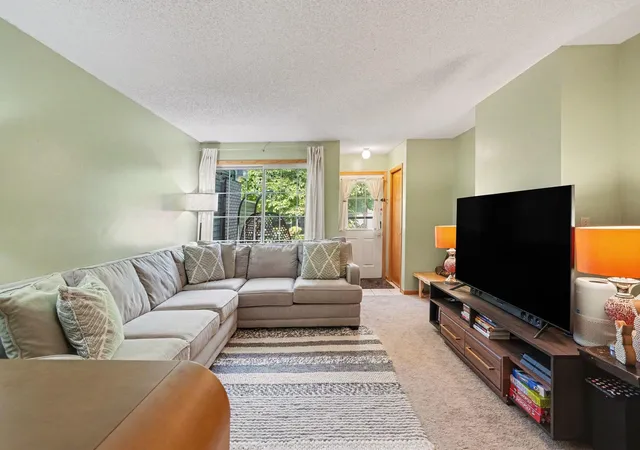 Photo 3 of Single family home for sale at 1845 Donegal Dr #5, Saint Paul, MN 55125 | MLS# 7120921 | Listing updated on 2026-09-15