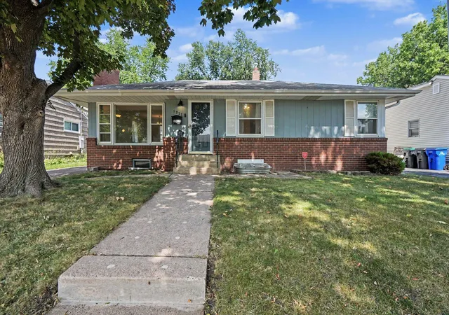 Photo 1 of Sale Pending at 1937 Morgan Ave, Saint Paul, MN 55116 | MLS# 7120970 | Listing updated on 2026-09-10