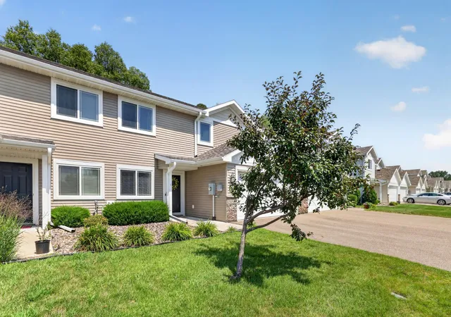 Photo 3 of Single family home for sale at 5155 61st Street Nw, Rochester, MN 55901 | MLS# 7120975 | Listing updated on 2026-09-11