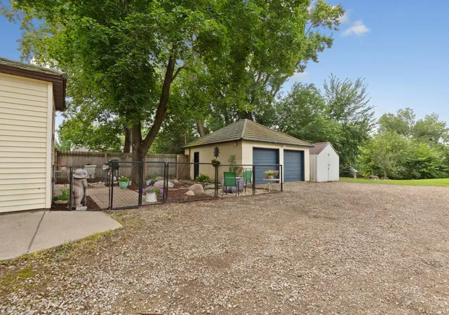 Photo 4 of Single family home for sale at 721 1st Street N, Waterville, MN 56096 | MLS# 7120977 | Listing updated on 2026-09-11