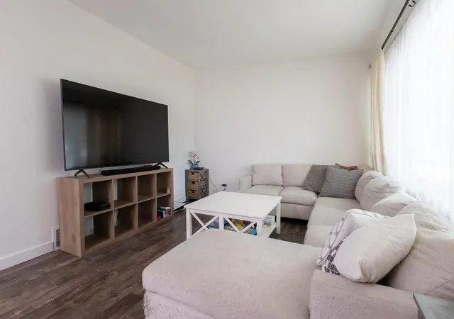 Photo 3 of Single family home for sale at 1017 18th Street S, Fargo, ND 58103 | MLS# 7121136 | Listing updated on 2026-09-08