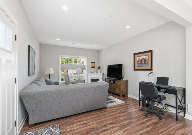 Photo 4 of Single family home for sale at 573 Ravencroft Rd, Waconia, MN 55387 | MLS# 7121162 | Listing updated on 2026-10-02