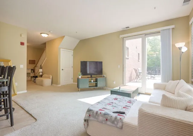 Photo 4 of Condo for sale at 1070 Grandview Ct NE #119, Minneapolis, MN 55421 | MLS# 7121252 | Listing updated on 2026-09-14