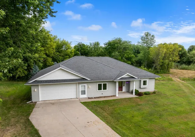 Photo 1 of Single family home for sale at 608 Parkview Cir, Delano, MN 55328 | MLS# 7121485 | Listing updated on 2026-09-11