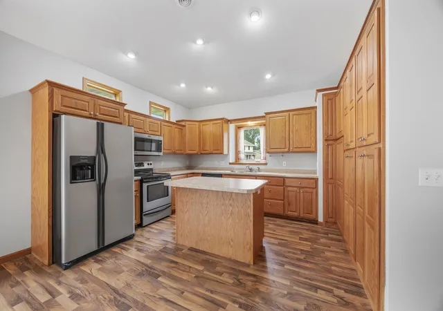 Photo 4 of Single family home for sale at 608 Parkview Cir, Delano, MN 55328 | MLS# 7121485 | Listing updated on 2026-10-06
