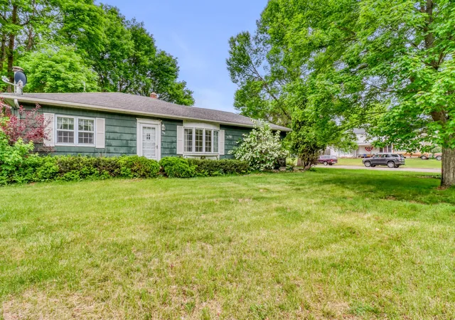 Photo 3 of Single family home for sale at 1510 Lynn Ave, Detroit Lakes, MN 56501 | MLS# 7121501 | Listing updated on 2026-09-21