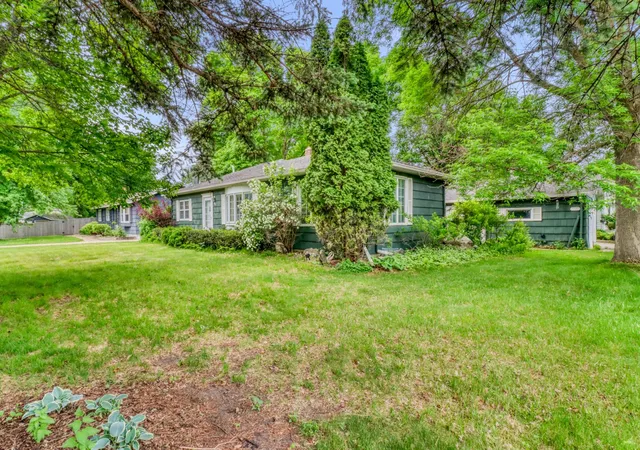 Photo 3 of Single family home for sale at 1510 Lynn Ave, Detroit Lakes, MN 56501 | MLS# 7121501 | Listing updated on 2026-10-01