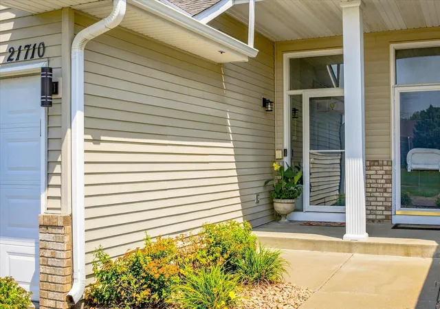 Photo 4 of Sale Pending at 21710 Evergreen Trl, Rogers, MN 55374 | MLS# 7121543 | Listing updated on 2026-09-26