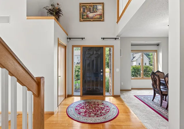 Photo 3 of Single family home for sale at 17126 Jonathan Ct, Lakeville, MN 55044 | MLS# 7121660 | Listing updated on 2026-09-10