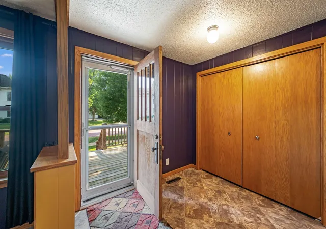 Photo 2 of Single family home for sale at 312 W 2nd Street, Blue Earth, MN 56013 | MLS# 7121744 | Listing updated on 2026-09-11