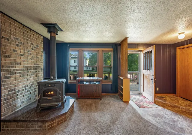 Photo 3 of Single family home for sale at 312 W 2nd Street, Blue Earth, MN 56013 | MLS# 7121744 | Listing updated on 2026-09-11