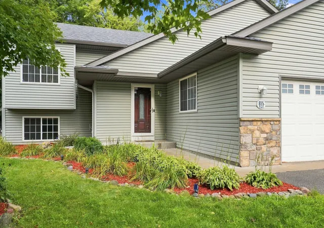 Photo 2 of Single family home for sale at 815 Colby St, Taylors Falls, MN 55084 | MLS# 7121814 | Listing updated on 2026-09-15