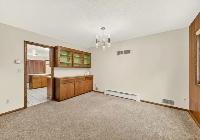 Photo 4 of Single family home for sale at 1535 8th Avenue SE, Rochester, MN 55904 | MLS# 7122038 | Listing updated on 2026-09-14