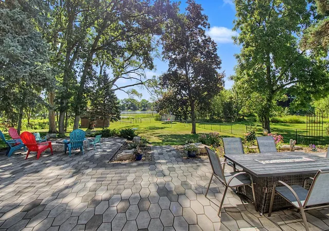 Photo 3 of Single family home for sale at 2968 W Owasso Blvd, Saint Paul, MN 55113 | MLS# 7122118 | Listing updated on 2026-09-18
