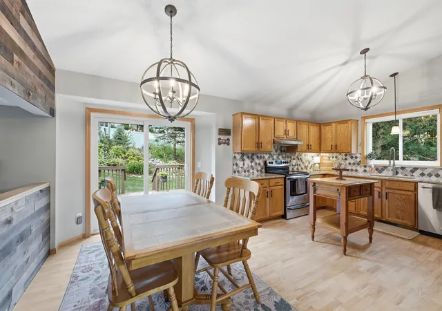 Photo 3 of Single family home for sale at 9005 Jensen Ave S, Cottage Grove, MN 55016 | MLS# 7122151 | Listing updated on 2026-09-14