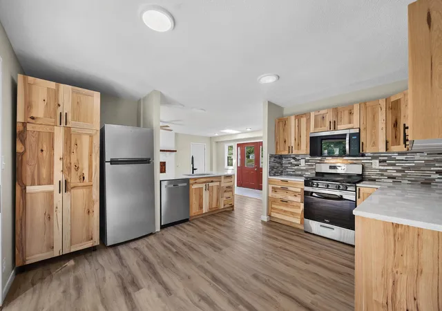 Photo 2 of Single family home for sale at 7101 Willow Rd, Maple Grove, MN 55369 | MLS# 7122201 | Listing updated on 2026-09-15