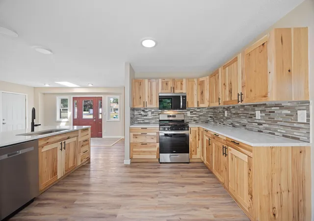 Photo 3 of Single family home for sale at 7101 Willow Rd, Maple Grove, MN 55369 | MLS# 7122201 | Listing updated on 2026-09-15