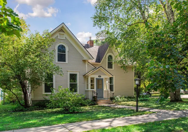 Photo 3 of Single family home for sale at 219 Nevada St, Northfield, MN 55057 | MLS# 7122298 | Listing updated on 2026-09-11