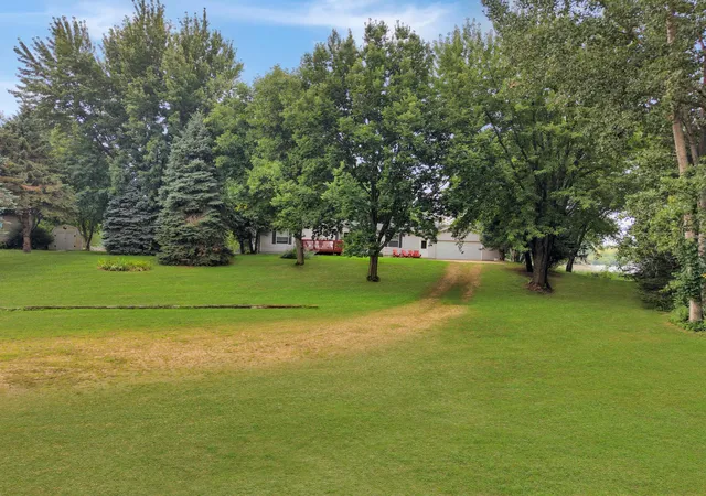 Photo 2 of Single family home for sale at 88 Sandbar Rd, Tracy, MN 56175 | MLS# 7122338 | Listing updated on 2026-09-14