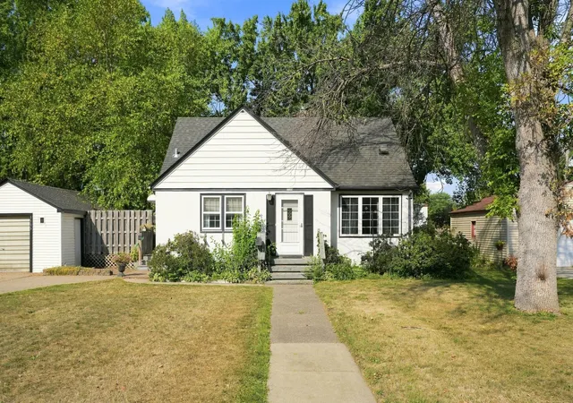 Photo 2 of Sale Pending at 1115 Marshall Ave, Saint Paul Park, MN 55071 | MLS# 7122437 | Listing updated on 2026-09-11