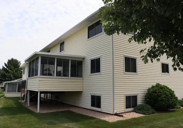 Photo 3 of Single family home for sale at 1304 Mcnally Dr #A, Winona, MN 55987 | MLS# 7122511 | Listing updated on 2026-10-26