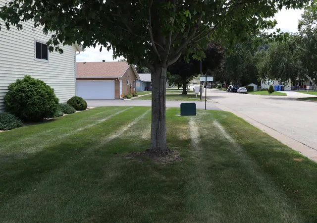 Photo 4 of Single family home for sale at 1304 Mcnally Dr #A, Winona, MN 55987 | MLS# 7122511 | Listing updated on 2026-10-26
