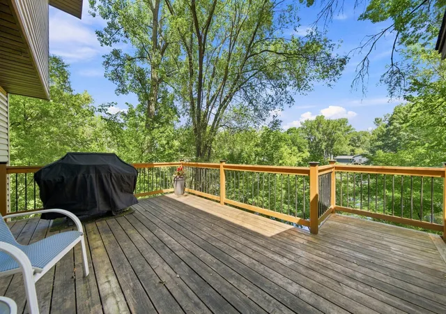 Photo 2 of Sale Pending at 1861 Stinson Blvd, Saint Paul, MN 55112 | MLS# 7122526 | Listing updated on 2026-09-10