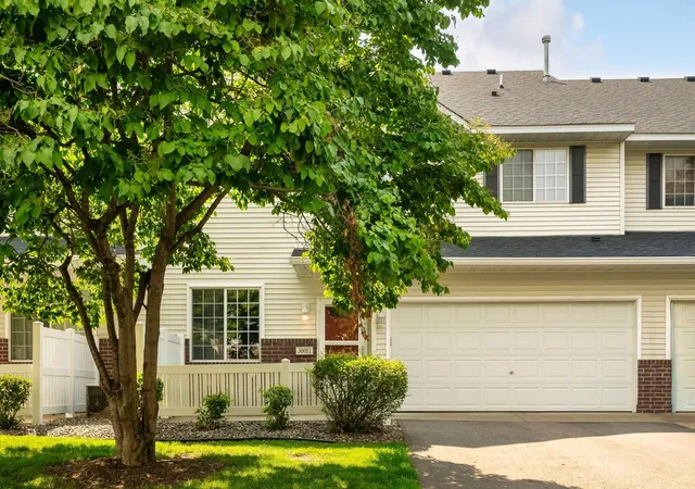 Photo 2 of Single family home for sale at 3001 Juniper Ln #I, Saint Paul, MN 55125 | MLS# 7122530 | Listing updated on 2026-09-12